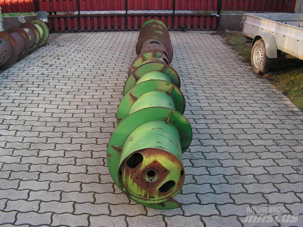 John Deere 818 콤바인 헤드