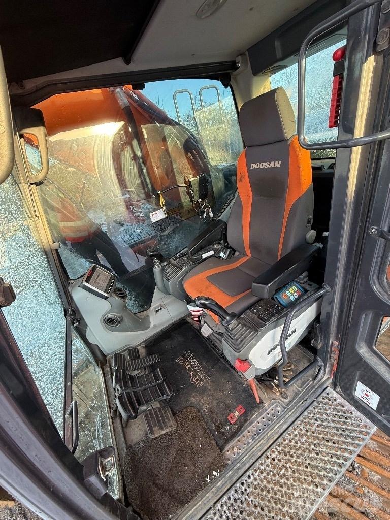 Doosan DX 300 lc 5 대형 굴삭기 29톤 이상
