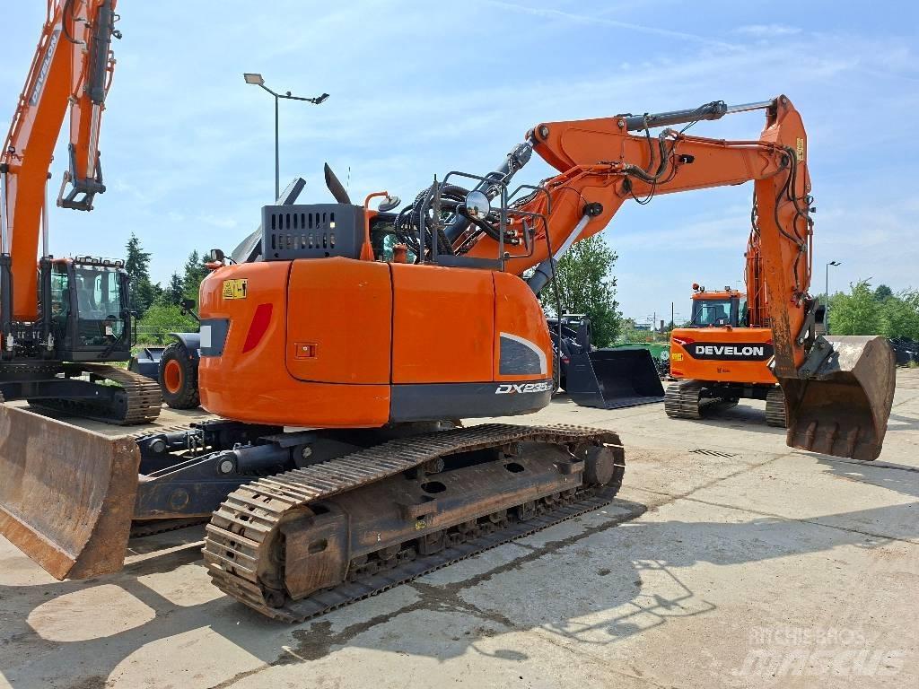 Doosan DX 235 LCR-5 대형 굴삭기 29톤 이상