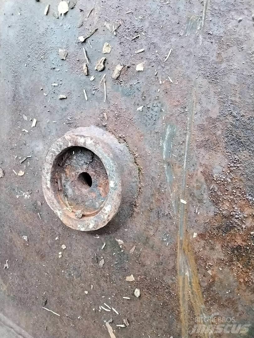 Valmet 890.1 기타 구성품