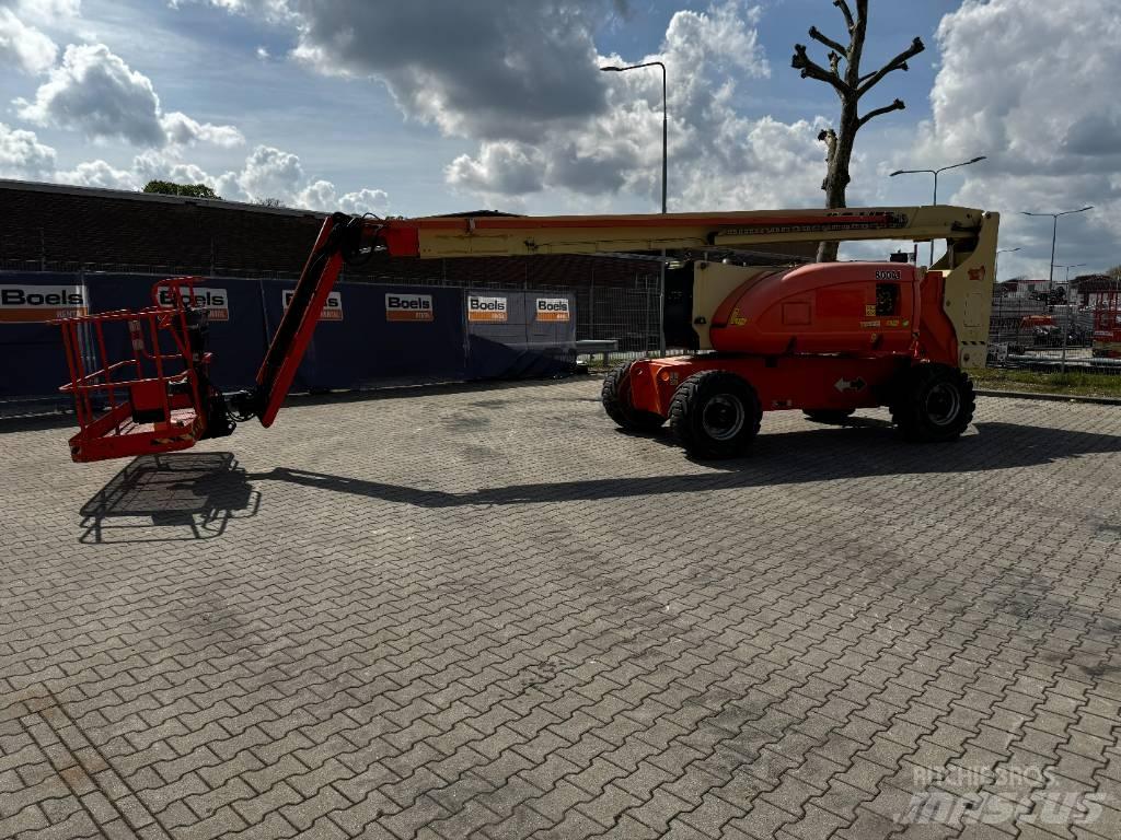JLG 860SJ 견인식 전동이동 리프트