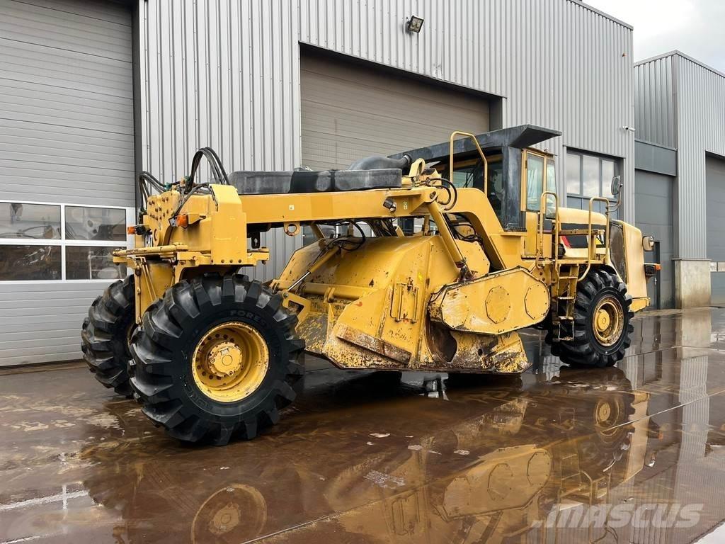 CAT RM500 아스팔트 리사이클러