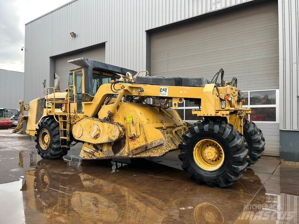 CAT RM500 아스팔트 리사이클러