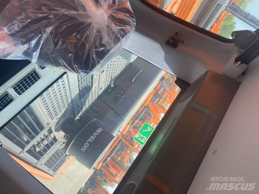 Develon DX 450 대형 굴삭기 29톤 이상