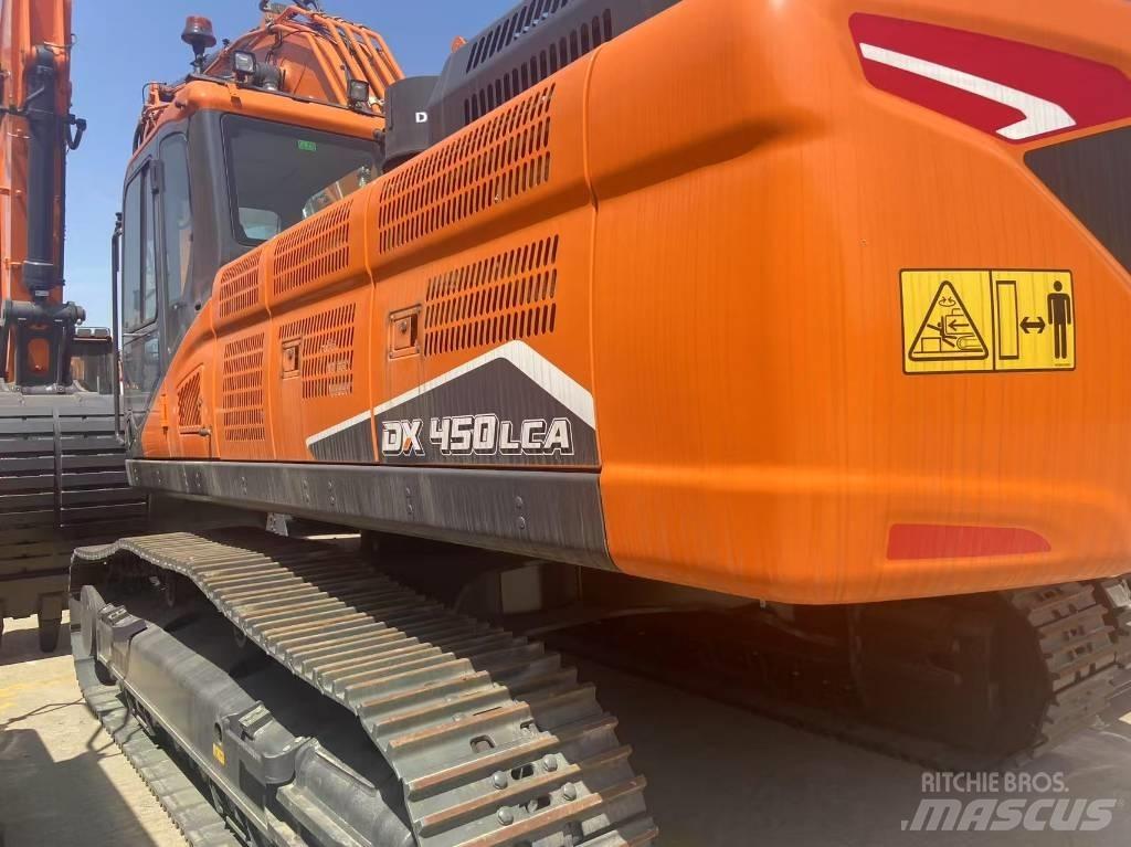 Develon DX 450 대형 굴삭기 29톤 이상