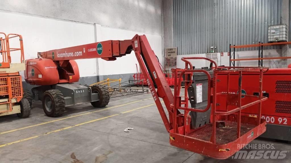 JLG 660 SJ 견인식 전동이동 리프트