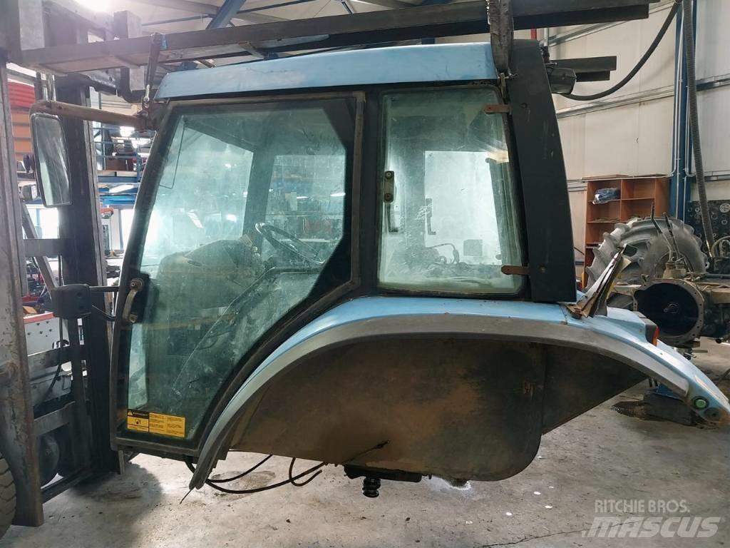 Landini Legend 115 캐빈 및 인테리어