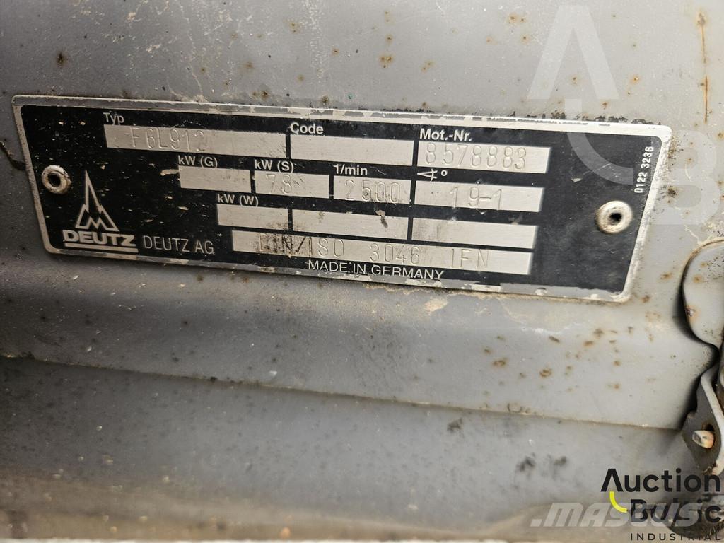 Corinsa CCN 1222 공기 타이어 롤러