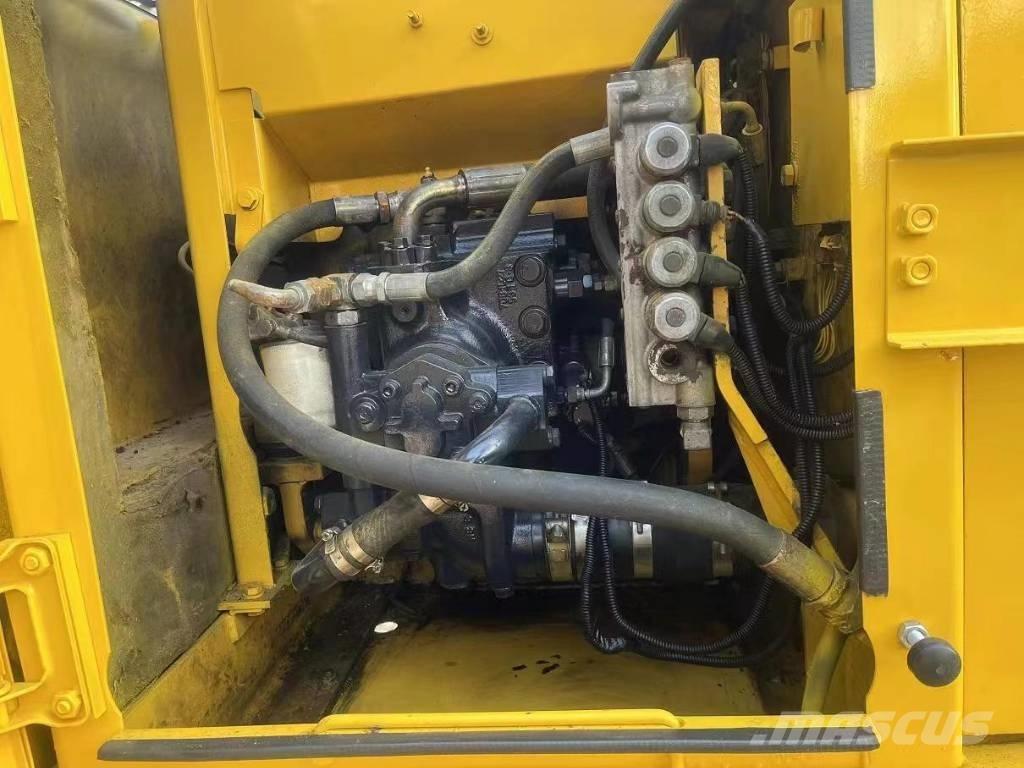 Komatsu PC120-6 중형굴삭기 7톤-28톤