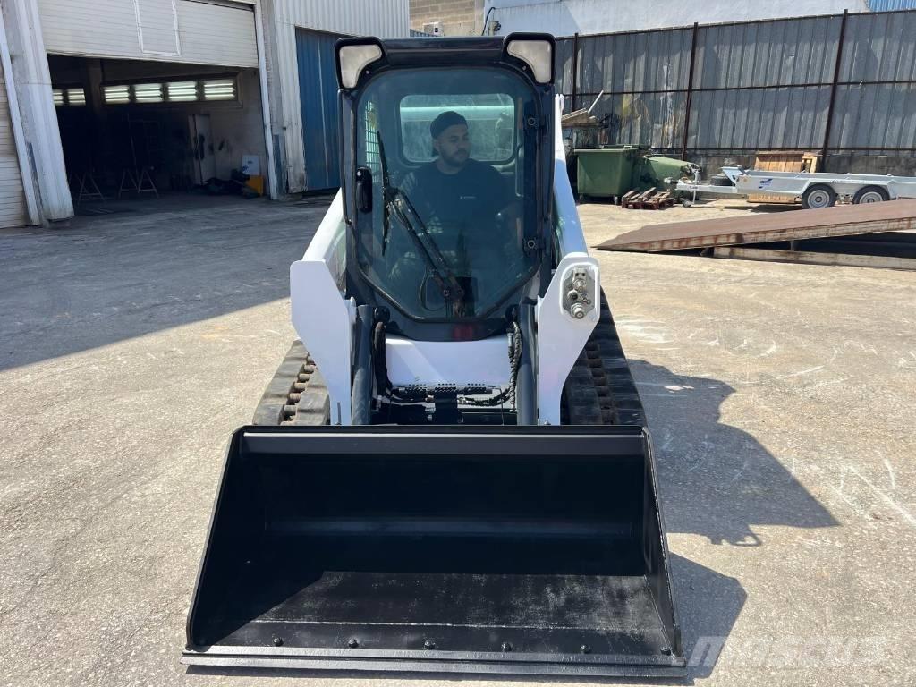 Bobcat T 590 HF  스키드로더
