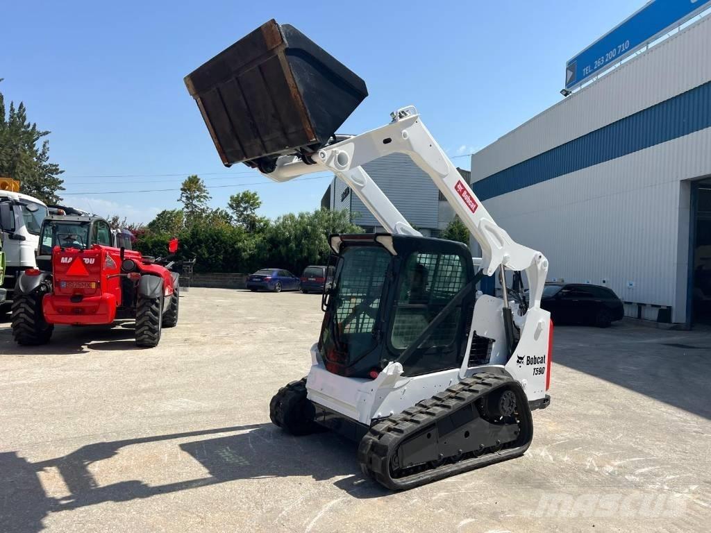 Bobcat T 590 HF  스키드로더