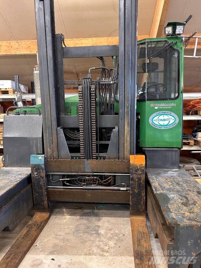 Combilift C 7000 4방향 리치트럭