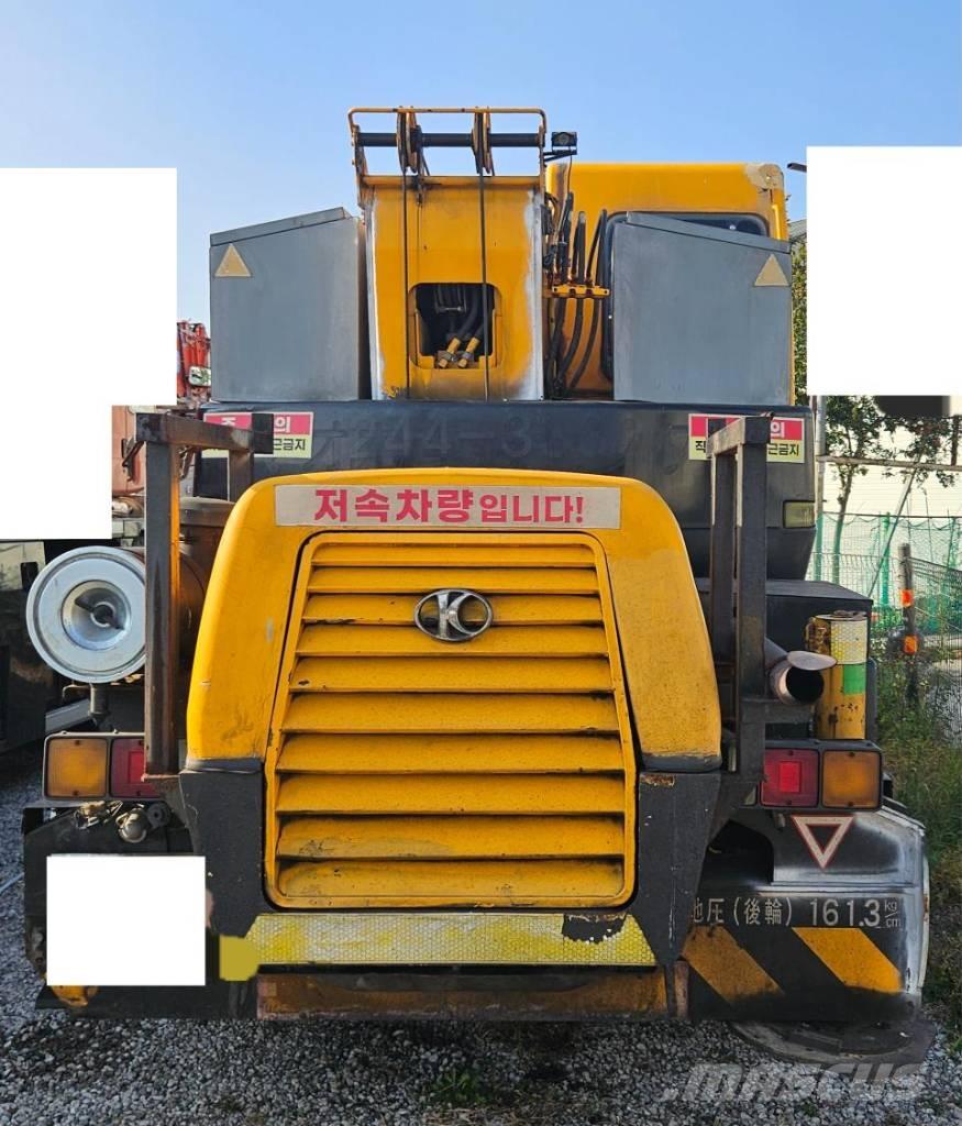 Kato MR 100 R/T 크레인