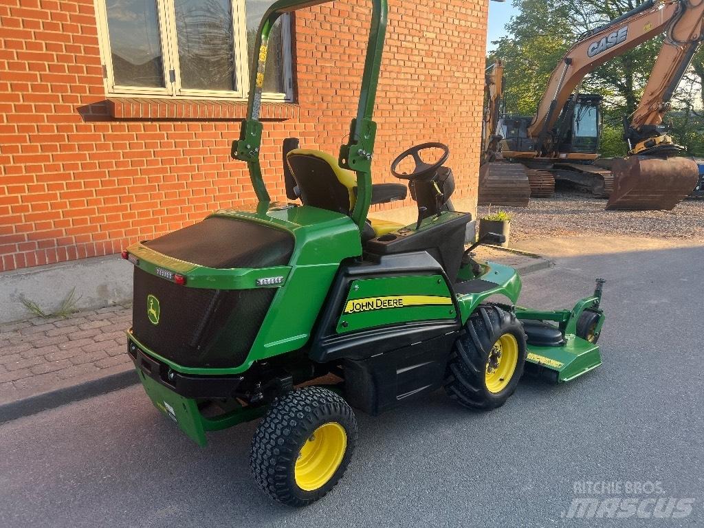 John Deere 1550 탑승형 잔디깎기