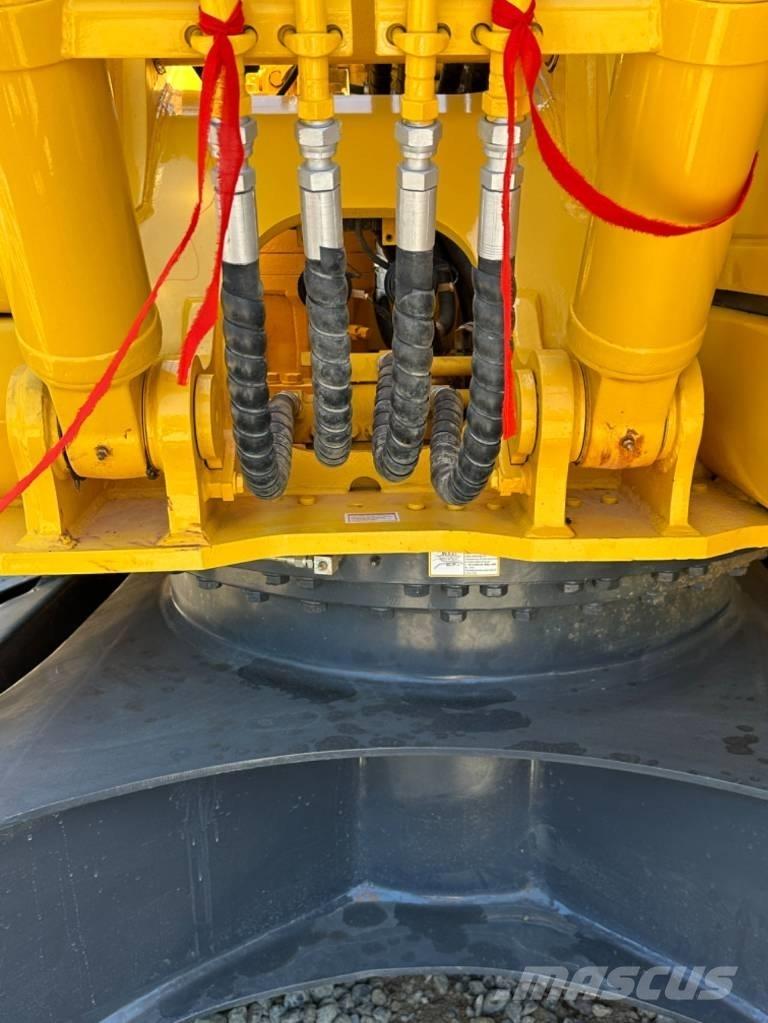 Komatsu PC 160 대형 굴삭기 29톤 이상