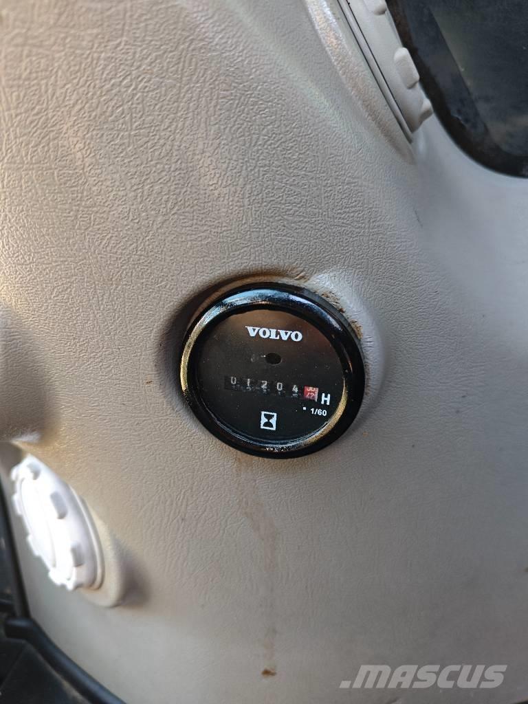 Volvo EC 250 D L 대형 굴삭기 29톤 이상