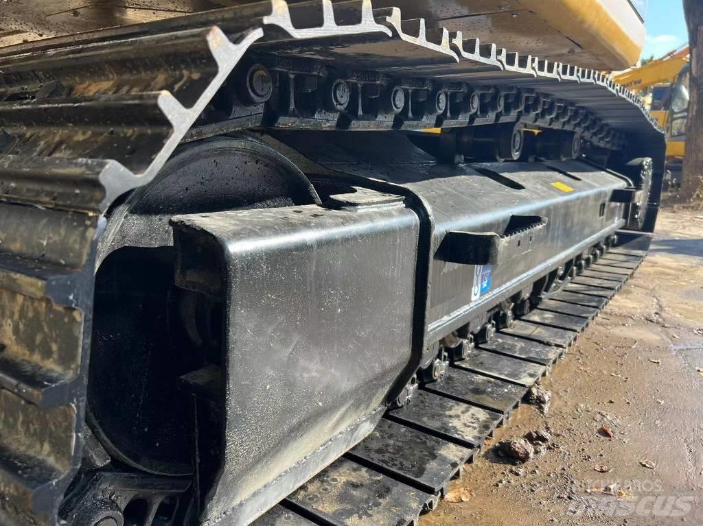 CAT 320 D 대형 굴삭기 29톤 이상