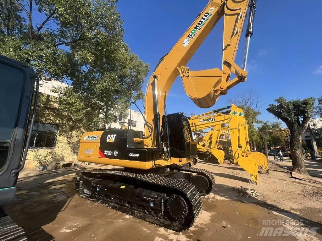 CAT 320 D 대형 굴삭기 29톤 이상