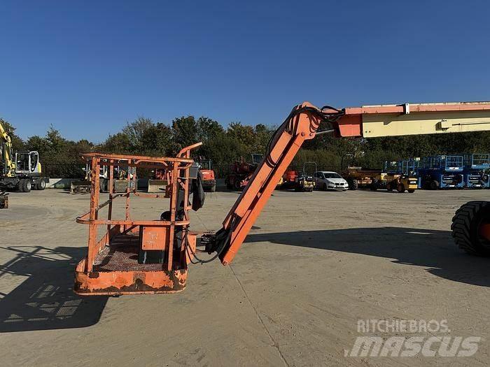 JLG 800AJ 관절형 전동이동 리프트
