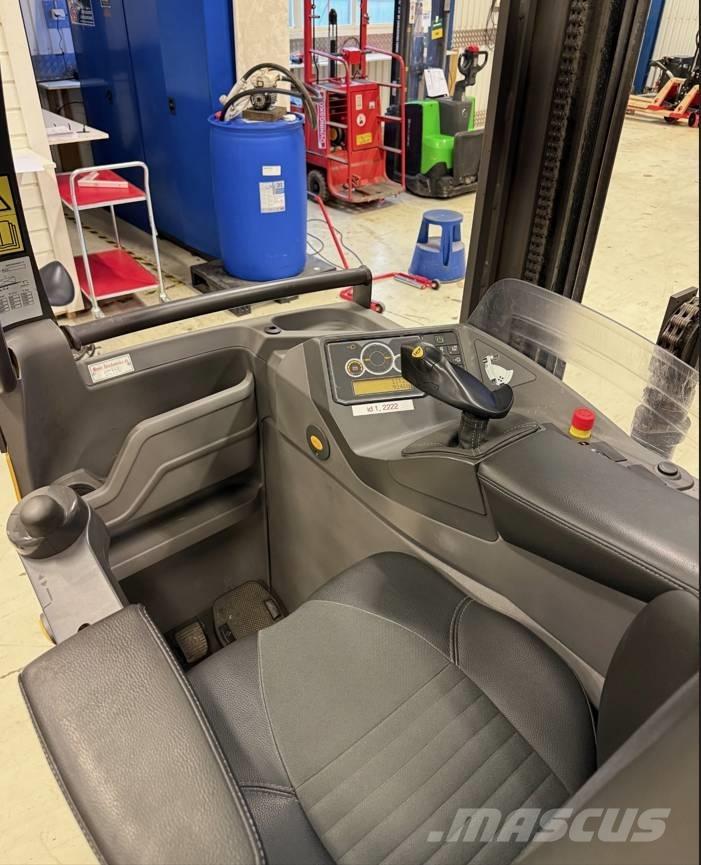 Atlet truck UMS160 리치 트럭