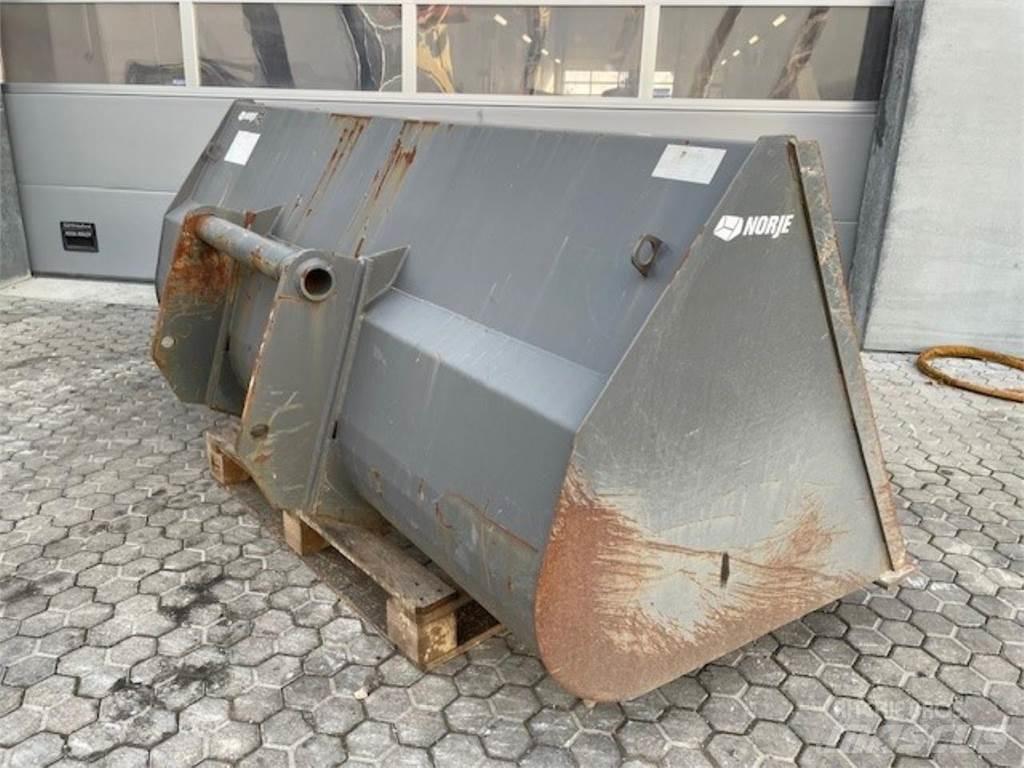  Øvrige Jordskovl 버켓