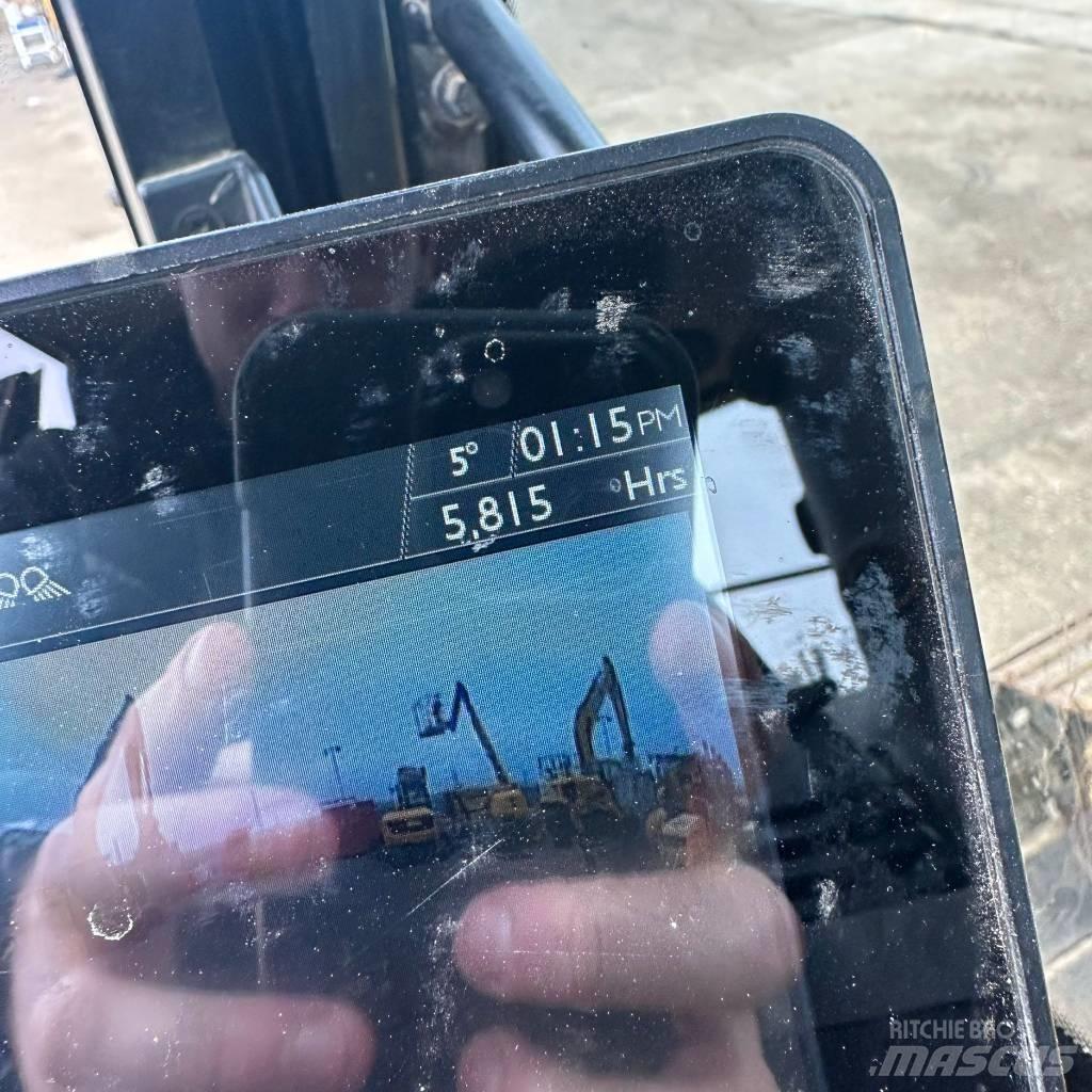 JCB 140 X 대형 굴삭기 29톤 이상