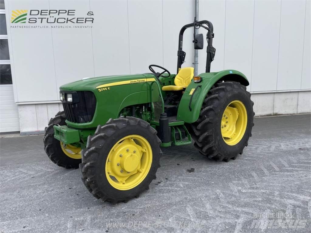 John Deere 5055E 트랙터