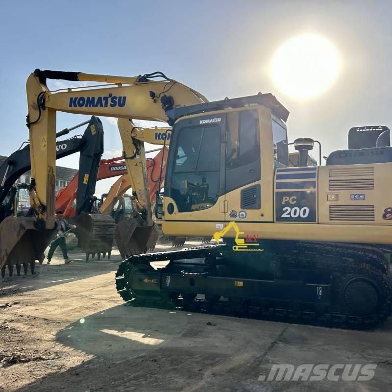 Komatsu PC 200-8 대형 굴삭기 29톤 이상