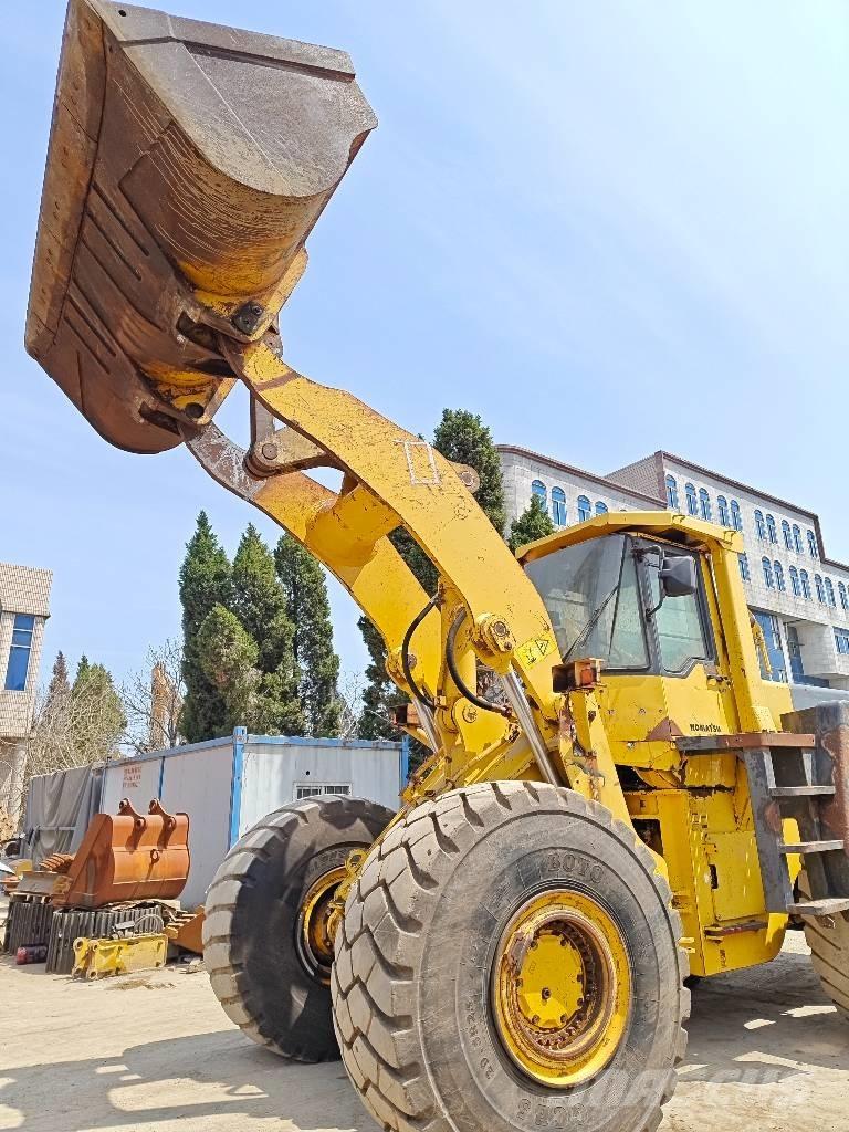 Komatsu WA 500  휠로우더