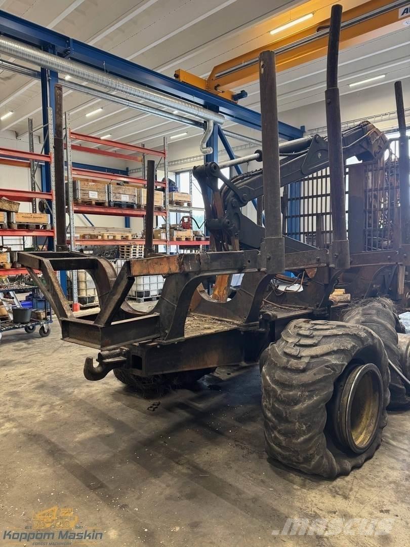 John Deere 1010E 원목 포워더
