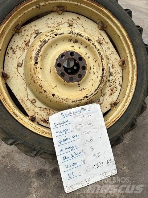 Dunlop 9.5R44 타이어, 휠 및 림