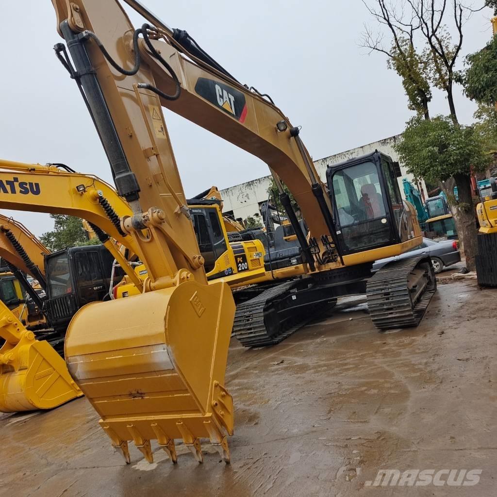 CAT 320 D L 대형 굴삭기 29톤 이상