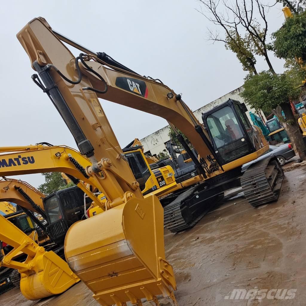 CAT 320 D L 대형 굴삭기 29톤 이상