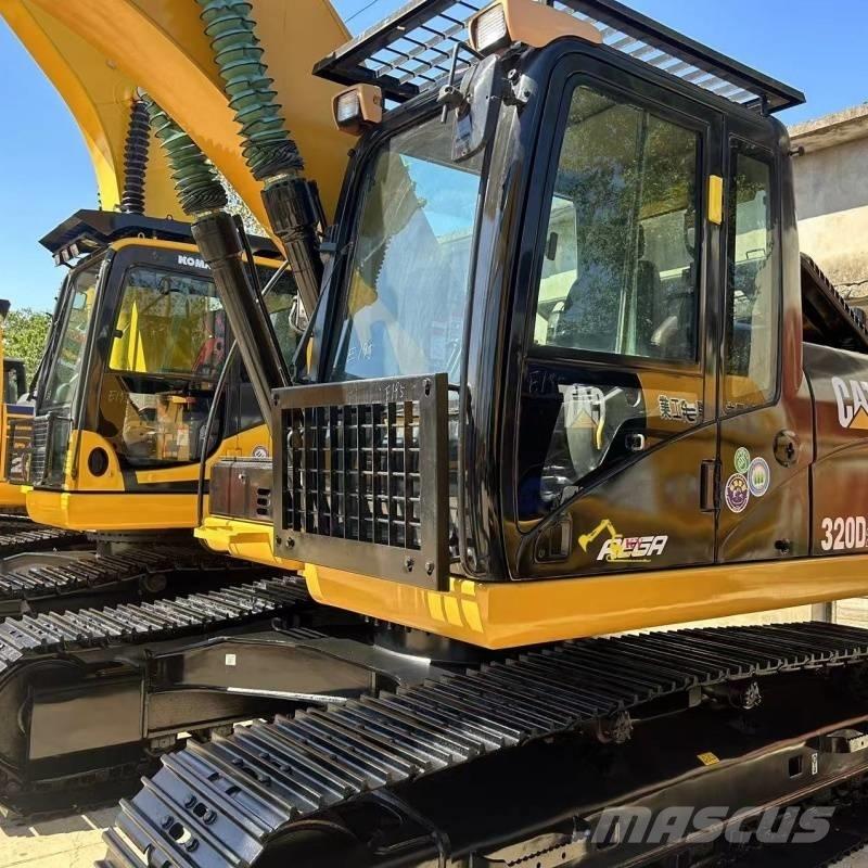 CAT 320 D 대형 굴삭기 29톤 이상