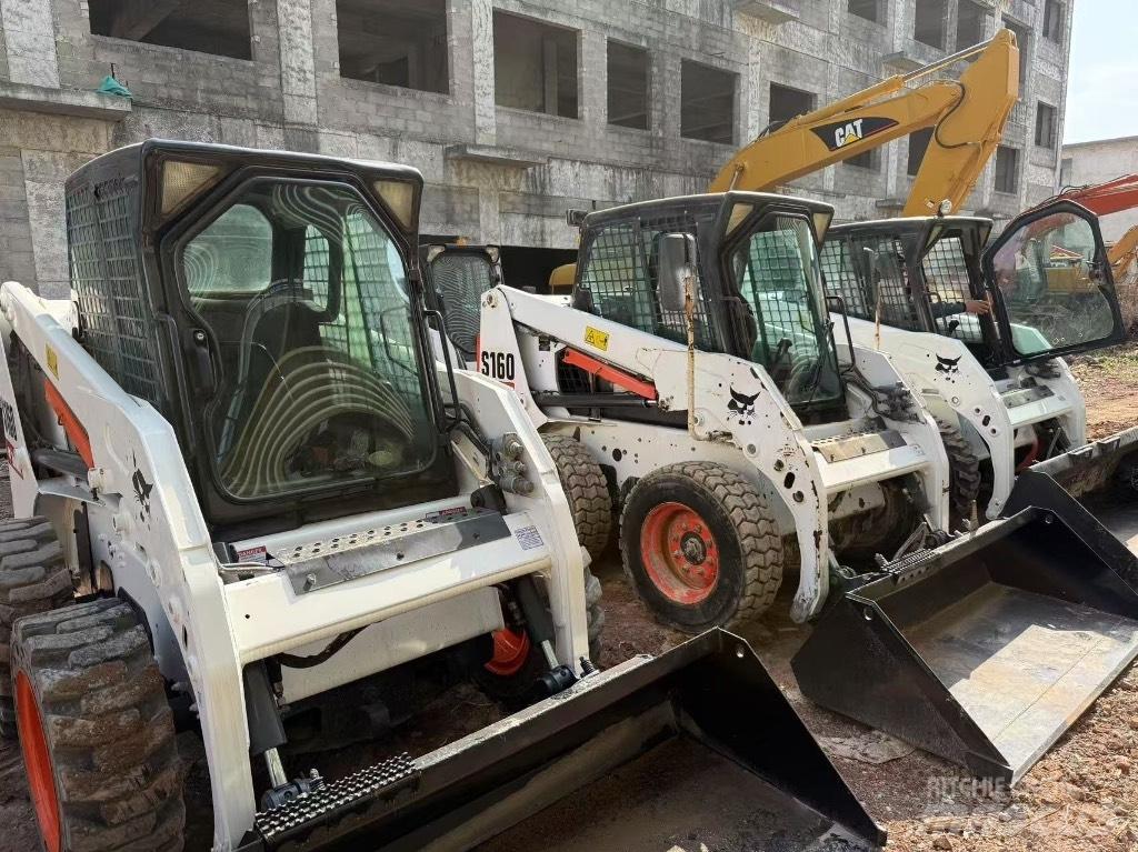 Bobcat S 160  스키드로더