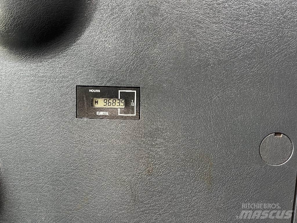 Hyundai 160LC-9A 대형 굴삭기 29톤 이상