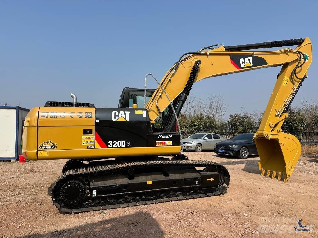 CAT 320 D L 대형 굴삭기 29톤 이상