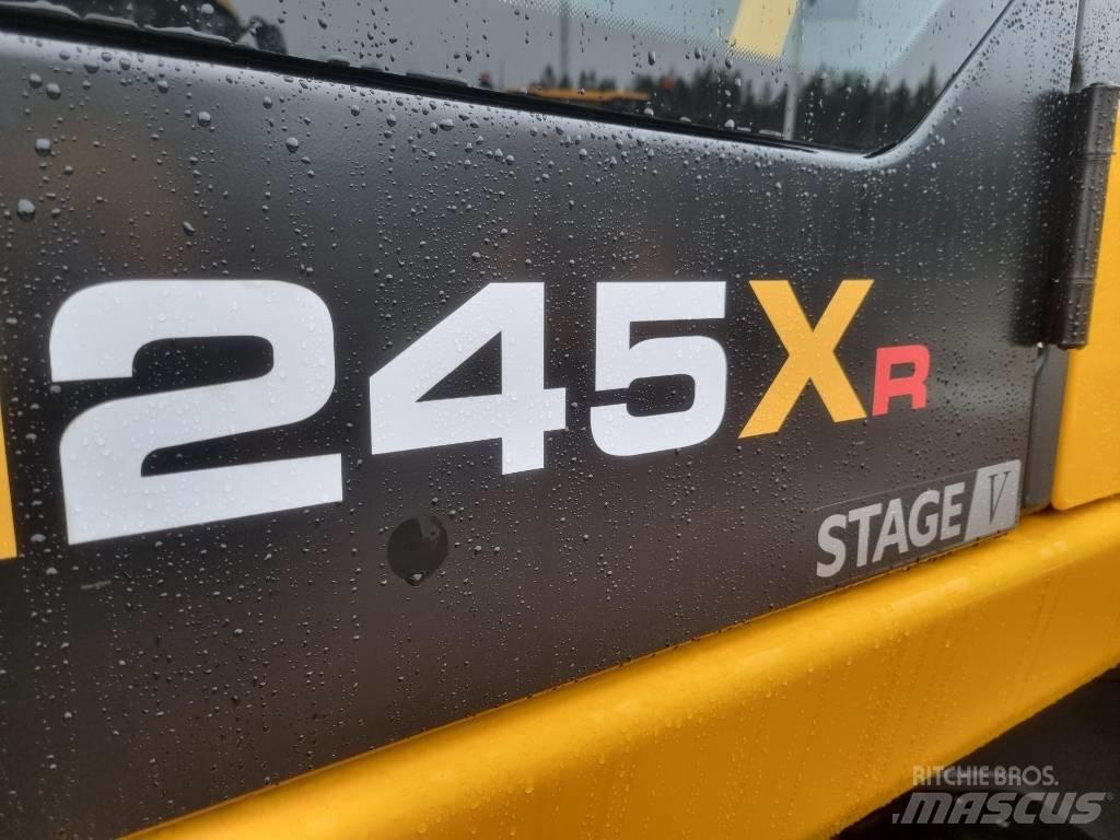 JCB 245 XR 대형 굴삭기 29톤 이상
