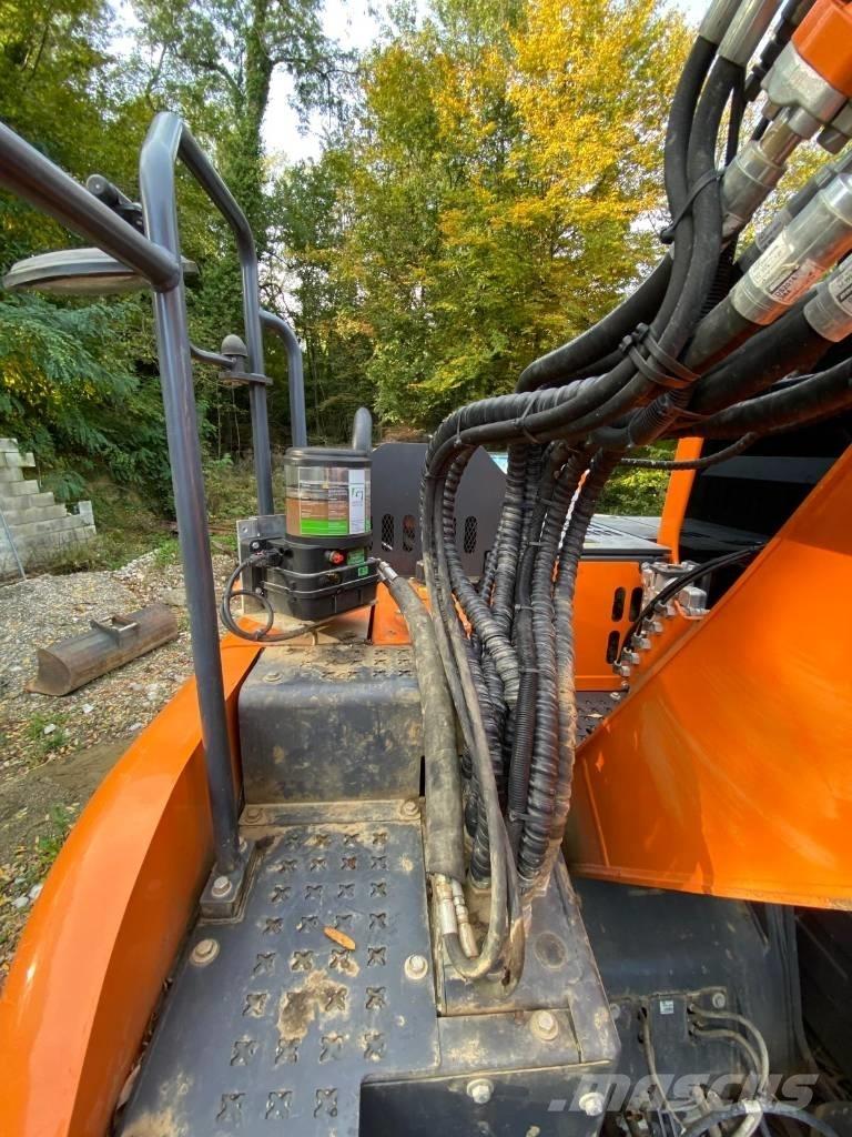 Doosan DX 140 LCR-5 대형 굴삭기 29톤 이상