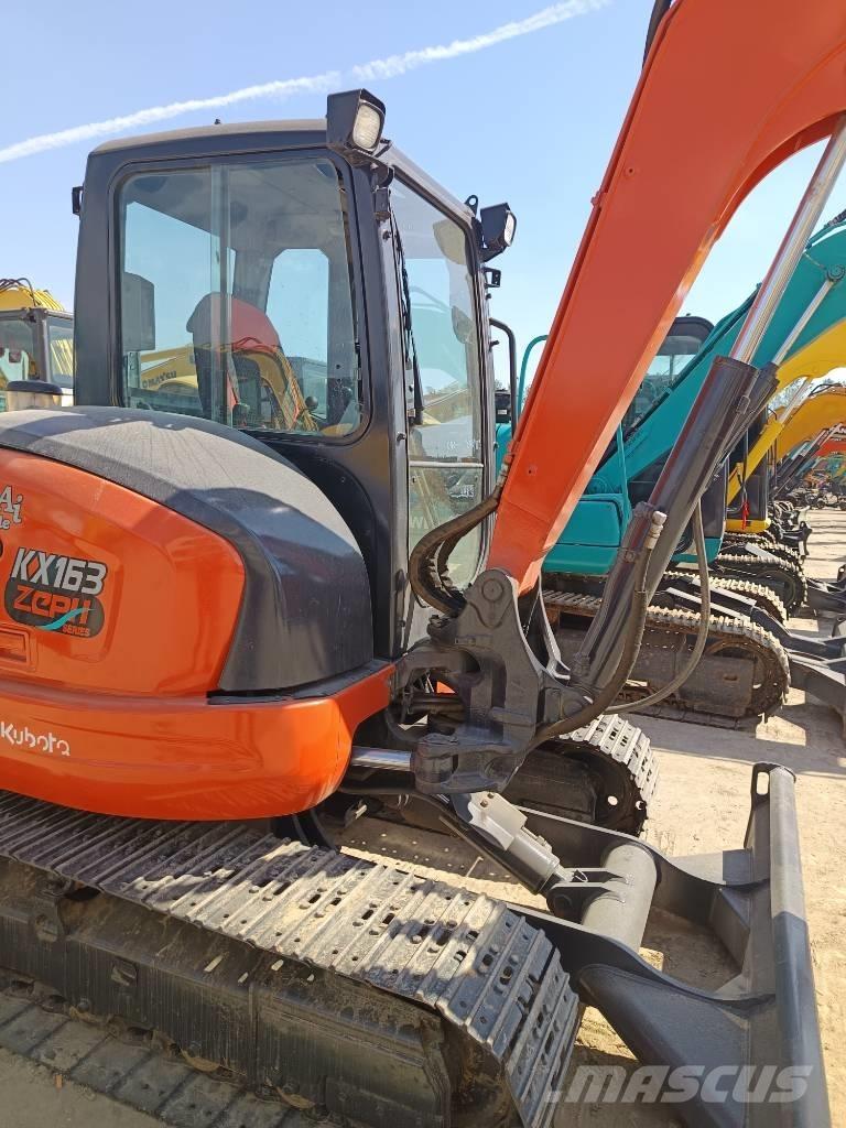 Kubota KX 163 대형 굴삭기 29톤 이상