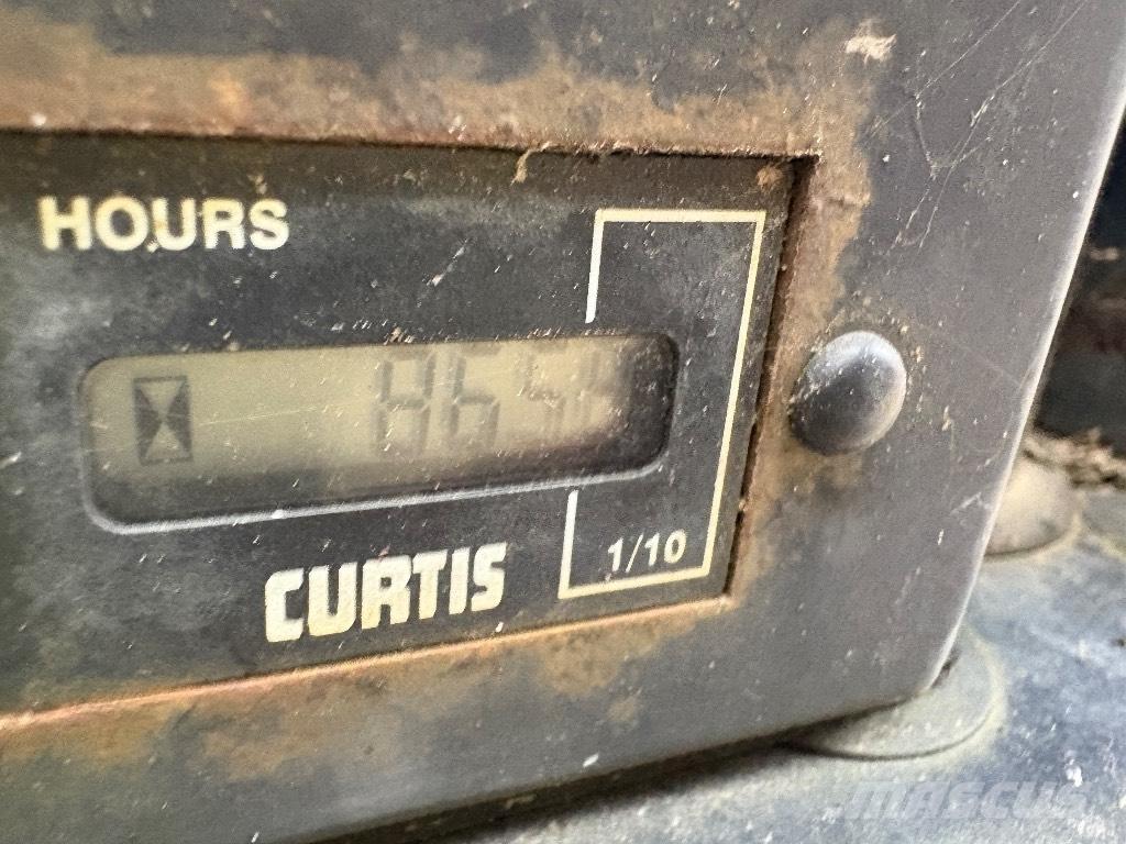 JCB 3T ST 건설현장 덤프트럭