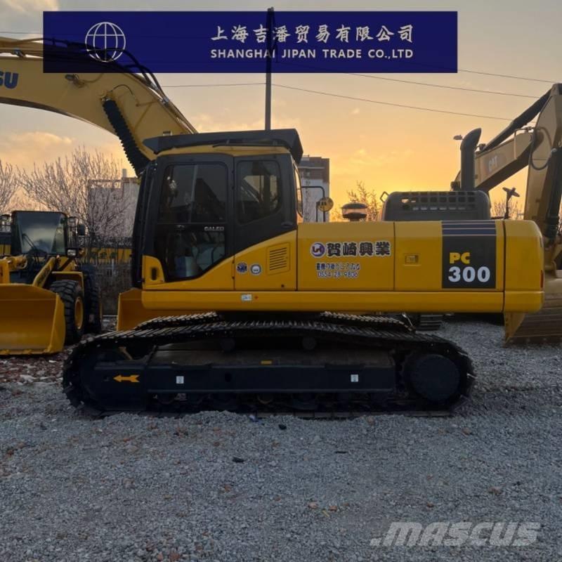 Komatsu PC 300 대형 굴삭기 29톤 이상