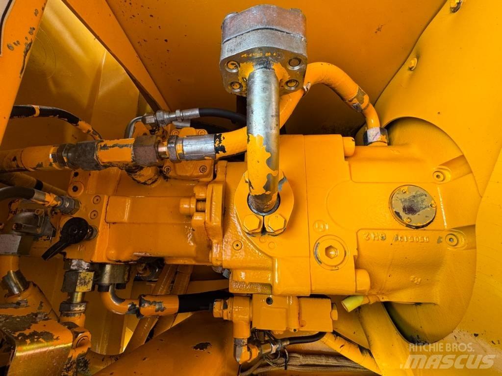 CAT M 316 C  휠 굴삭기