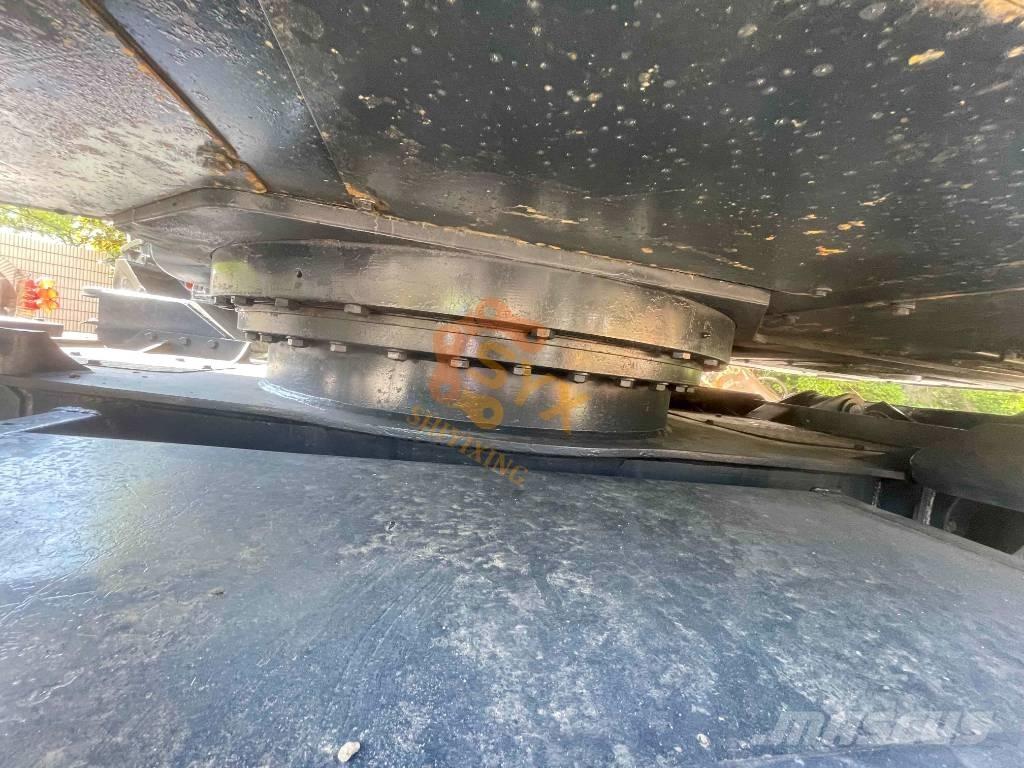 Hyundai R210W-9  휠 굴삭기