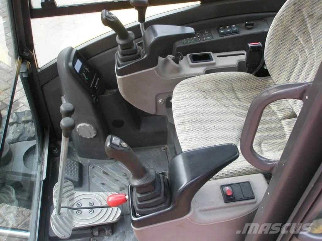 Volvo EC35D 소형 굴삭기 7톤 미만