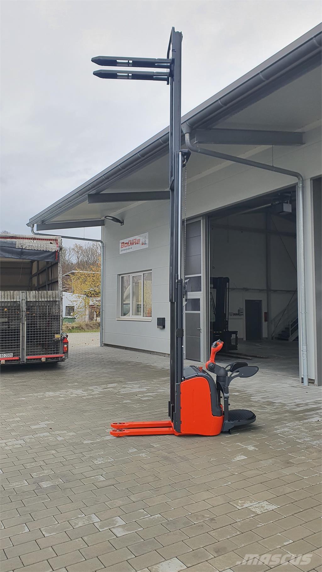 Linde L14AP 보행식 리치 지게차