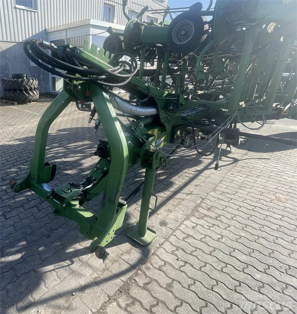Krone KWT 2000 갈퀴 및 테더