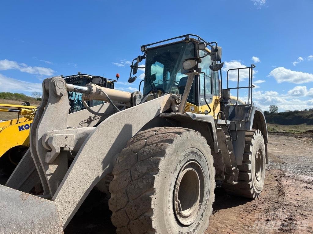 Komatsu WA 470  휠로우더