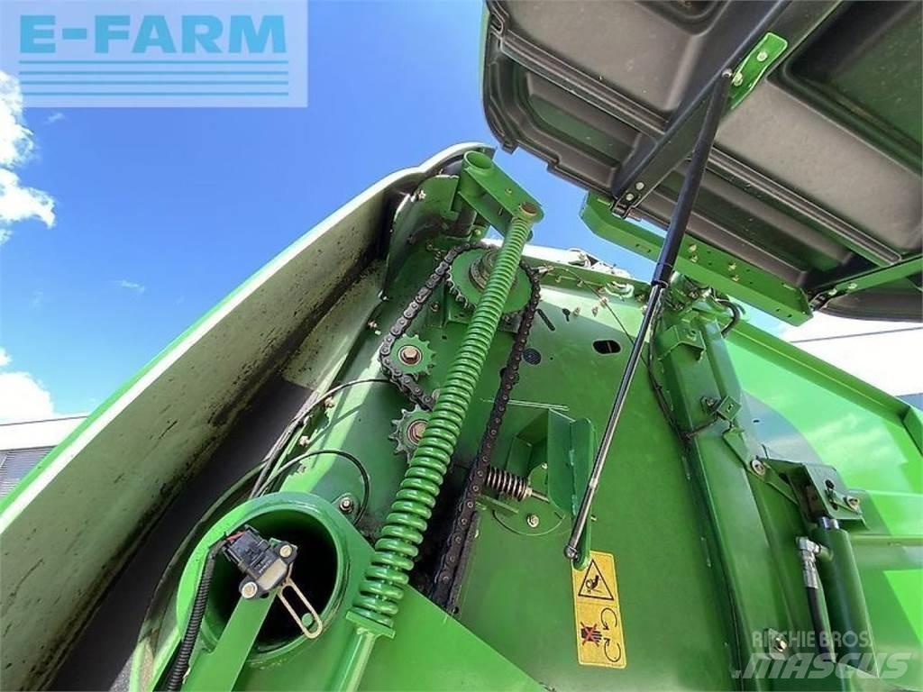 John Deere 864 각형 곤포기