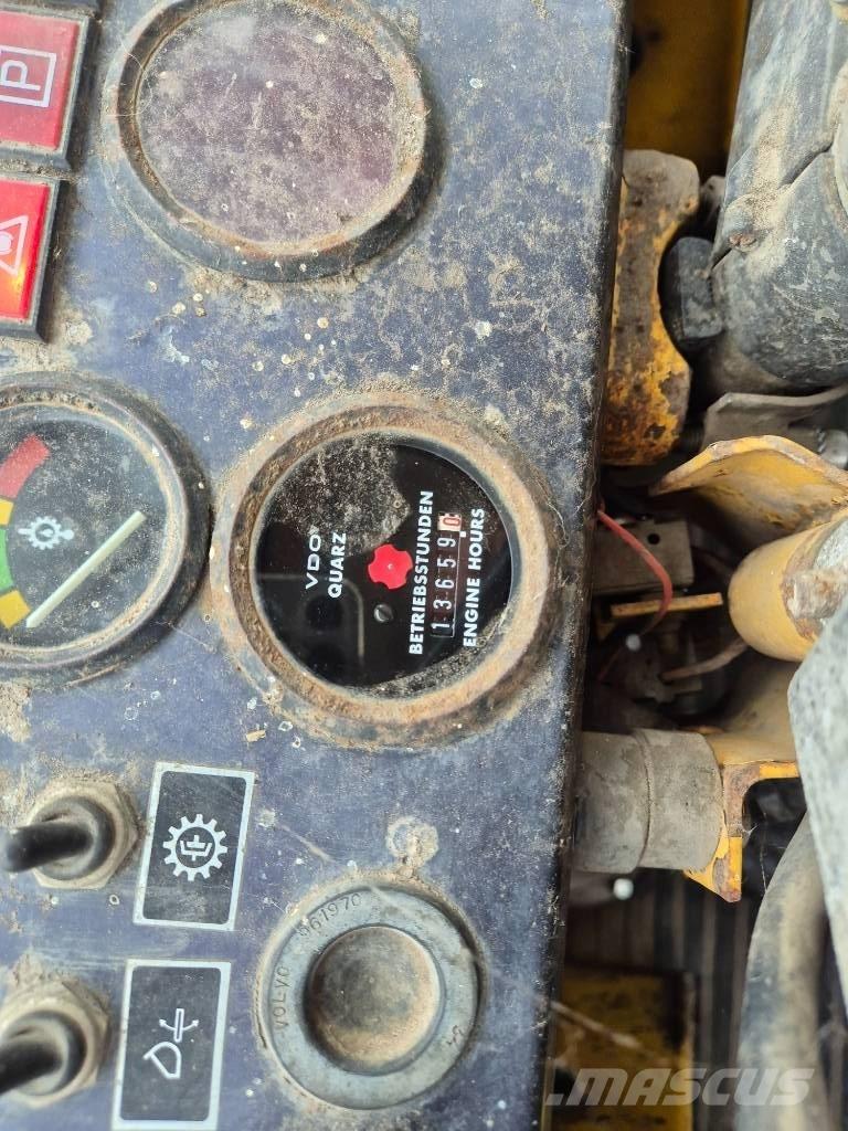 Volvo BM 4300  휠로우더